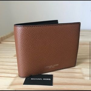 Mk Bifold with insert for extra cards